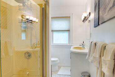 Historic Bar Harbor Home ~ 2 Blocks To Main St!