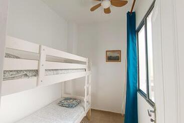مسافرخانه Daydream Medano Coliving