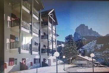 مسافرخانه Gardena Sudtirol Gianni S Home