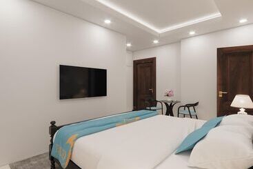 هتل Luna Oriental
