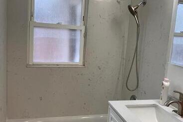 پانسیون Tehama Home   Cozy & Affordable Private Rooms Near Berkeley