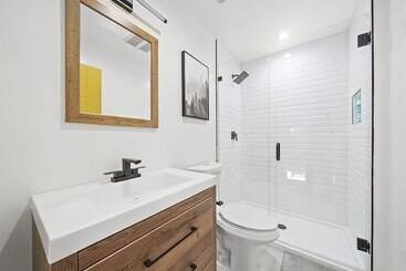 پانسیون Downtown La Stylish Bedrooms