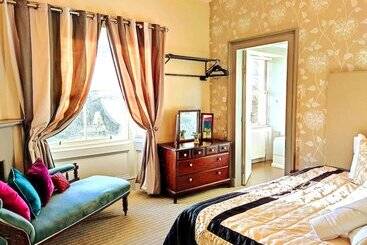 پانسیون Kirkhill Estate Rooms