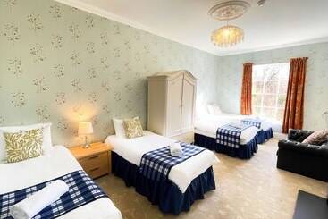 پانسیون Kirkhill Estate Rooms