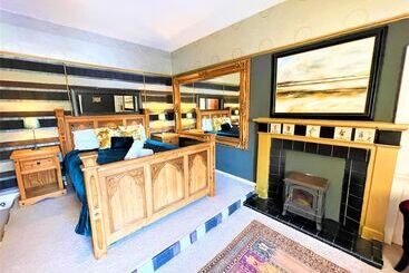 پانسیون Kirkhill Estate Rooms