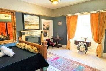 پانسیون Kirkhill Estate Rooms