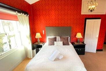 پانسیون Kirkhill Estate Rooms