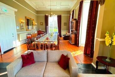 پانسیون Kirkhill Estate Rooms