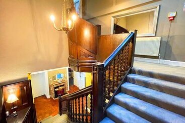 پانسیون Kirkhill Estate Rooms