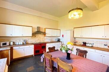 پانسیون Kirkhill Estate Rooms