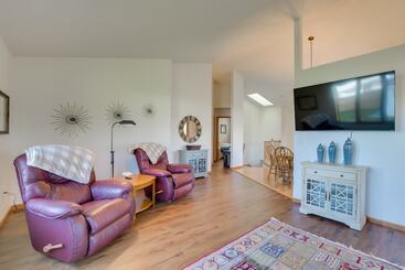 5 Mi To Dtwn: Pet Friendly  Wheatland Twin  Home!