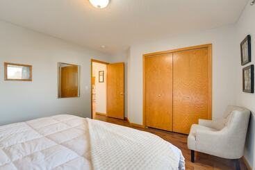 5 Mi To Dtwn: Pet Friendly  Wheatland Twin  Home!