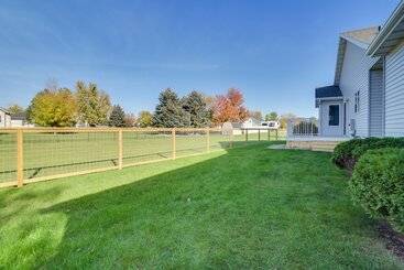 5 Mi To Dtwn: Pet Friendly  Wheatland Twin  Home!