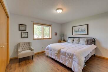 5 Mi To Dtwn: Pet Friendly Wheatland Twin Home!