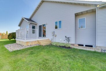 5 Mi To Dtwn: Pet Friendly  Wheatland Twin  Home!
