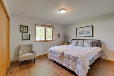 5 Mi To Dtwn: Pet Friendly  Wheatland Twin  Home!