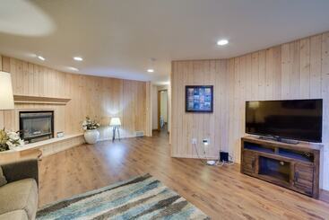 5 Mi To Dtwn: Pet Friendly  Wheatland Twin  Home!