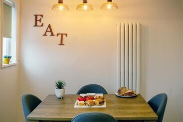 اقامتگاه Stylish And Cosy Cottage In The Heart Of Yorkshire
