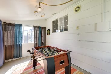 Hot Tub & Fire Pit: Serene Clifton Retreat!