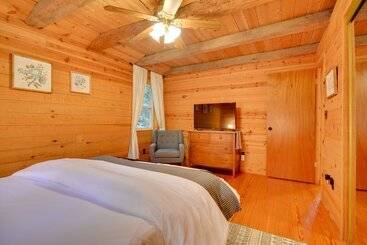 茅舍 Serene Fancy Gap Cabin Retreat In Private Setting!