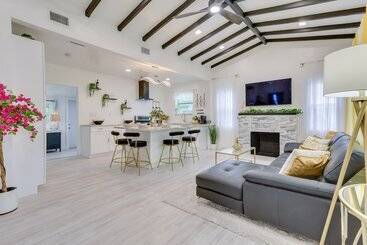 Stylish Miami Home: 2 Mi To Intracoastal Waterway!