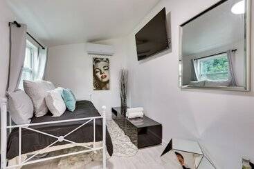 Stylish Miami Home: 2 Mi To Intracoastal Waterway!