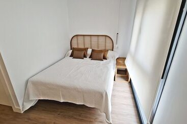 تختخواب و صبحانه Br Silgar Suites