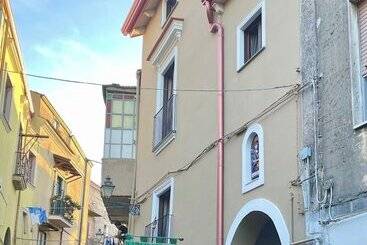 تختخواب و صبحانه Sant Egidio Del Monte Albino