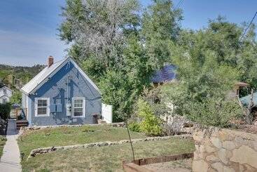 Centrally Located Apt Near Downtown Rapid City!