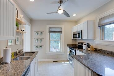 Charming Dayton Home: Walk To River + Downtown!
