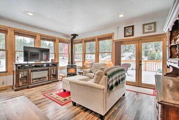 Creekside Clancy Cabin In Helena Natl Forest!