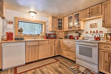 Creekside Clancy Cabin In Helena Natl Forest!