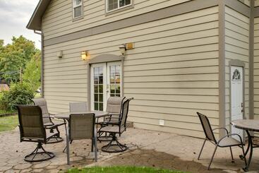 Downtown Coeur Dalene Home Rental: Walk To Beach!