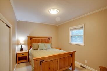 Downtown Coeur Dalene Home Rental: Walk To Beach!