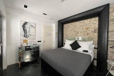 Dys Hotel   Adults Only