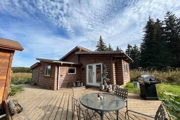 Green Timbers Lodge Redwood Cabin