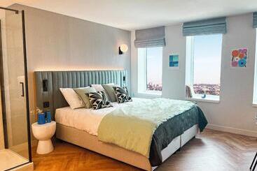 H4 Hotel Wyndham Paris Pleyel Resort