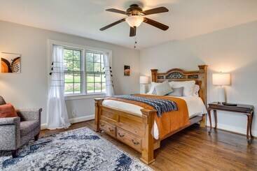 Hendersonville Haven W/ Fire Pit, Grill, Deck!