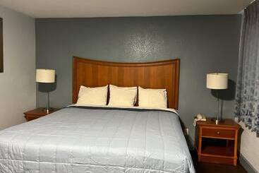 Holiday Motel