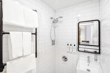 هتل Behome By Luxurban
