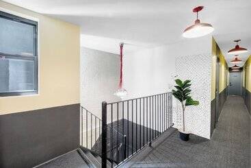 هتل Behome By Luxurban