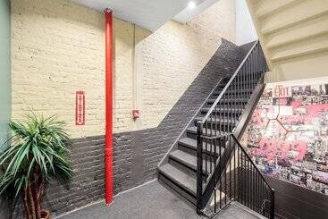 هتل Behome By Luxurban