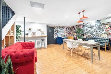 هتل Behome By Luxurban
