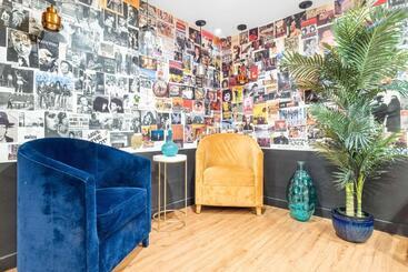 هتل Behome By Luxurban