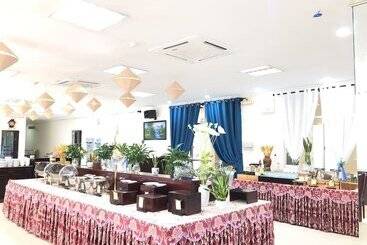 هتل Khach San Hung Vuong