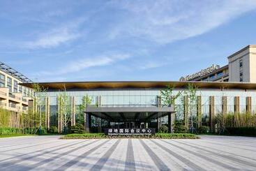 Q Box Hotel Shanghai Sanjiagang
