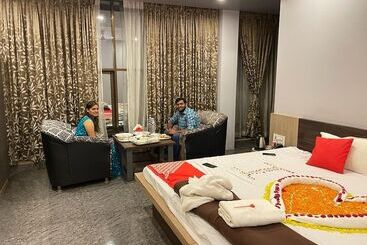 Hotel Sukhsagar Beach Resort Kunkeshwar