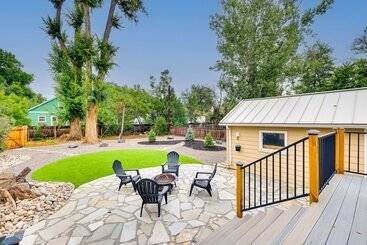 Loveland Retreat W/ Bicycles, Deck & Fire Pit!