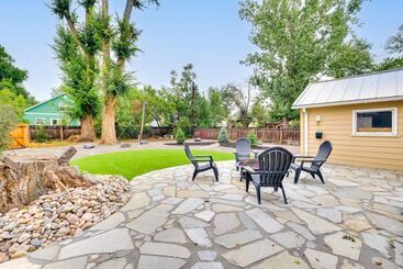 Loveland Retreat W/ Bicycles, Deck & Fire Pit!
