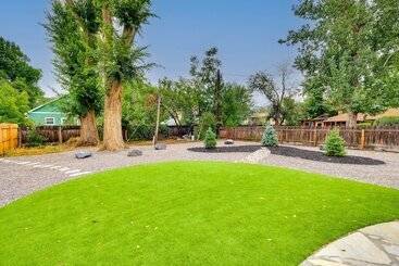 Loveland Retreat W/ Bicycles, Deck & Fire Pit!